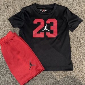 Boys 4t Air Jordan short outfit